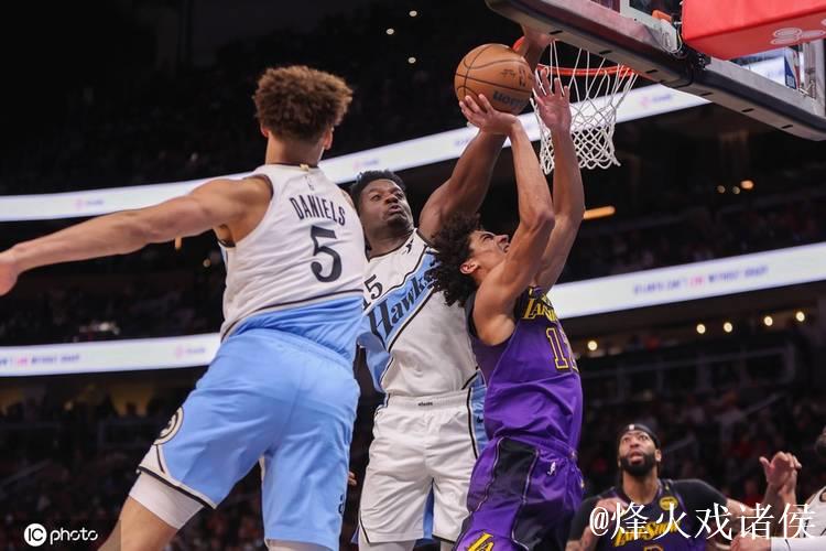 吹杨38+10老鹰险胜黄蜂 莺歌绝杀鹈鹕胜开拓者